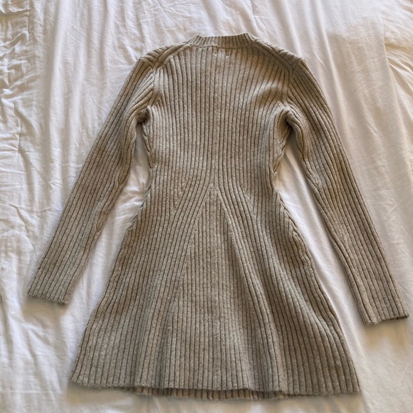 H&M Rib-Knit Dress - Picture 3 of 6